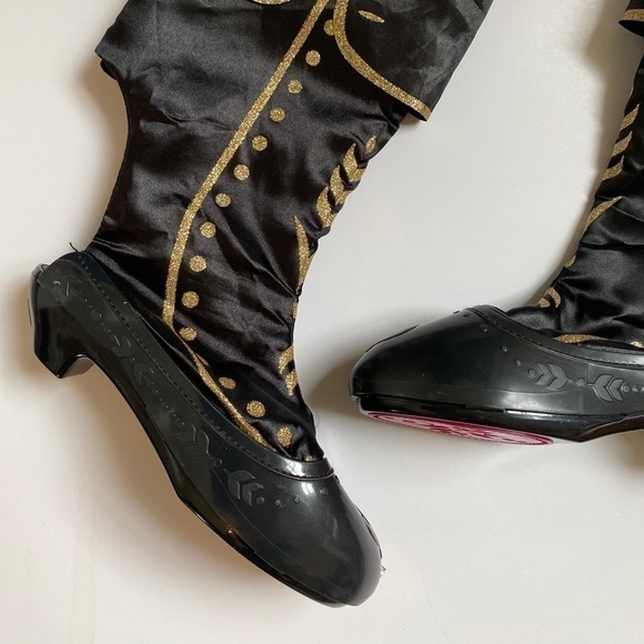 Disney Frozen II Anna Dress Up Adjustable Black Boots Ages 3+ - Picture 2 of 6